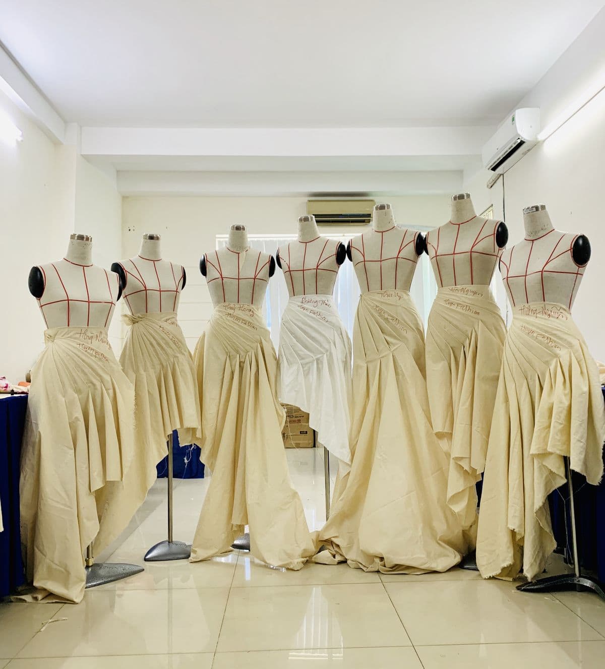 Understanding different drape falls on skirt